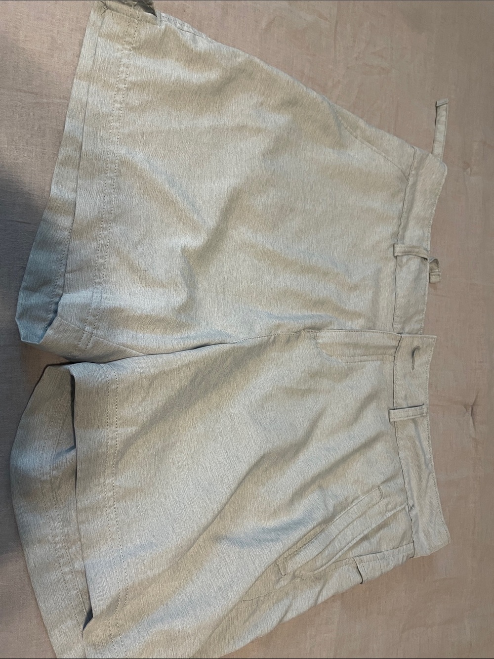 Magellan Outdoors Light Gray Women's Casual Bermuda Shorts